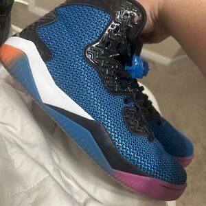 Men’s shoes